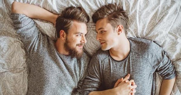 Gay là cụm từ chỉ người nam bị hấp dẫn bởi những người đàn ông