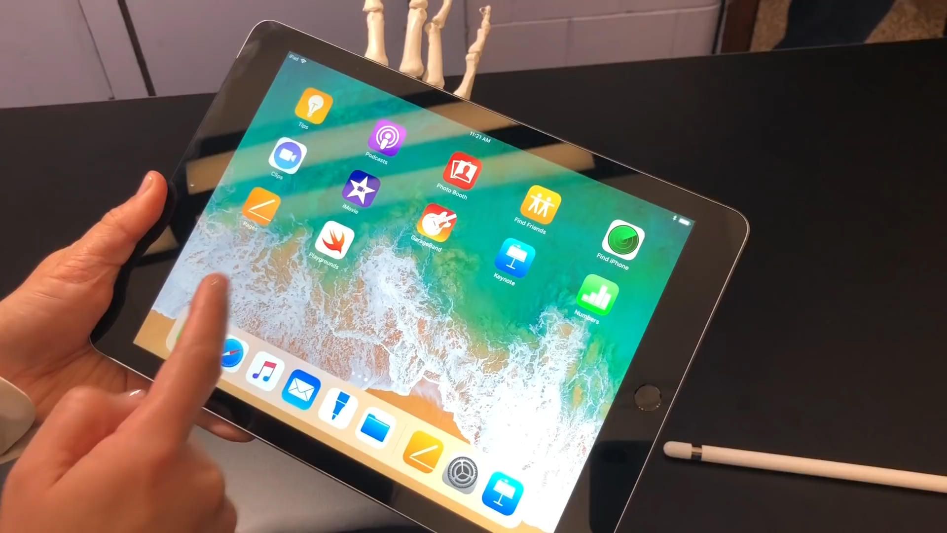 Tất tần tật những thông tin bạn cần biết về iPad 2018 (iPad Gen 6)