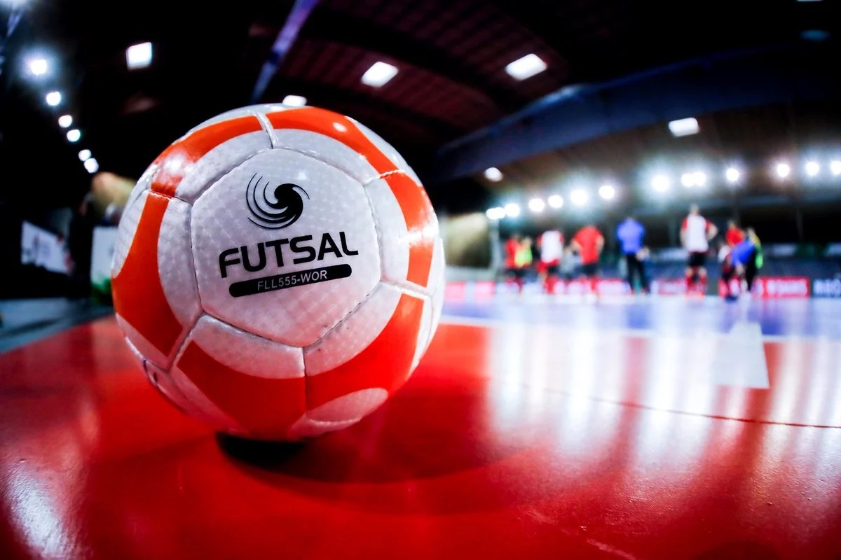 Futsal là gì ? Những điều bạn cần biết về môn bóng đá Futsal