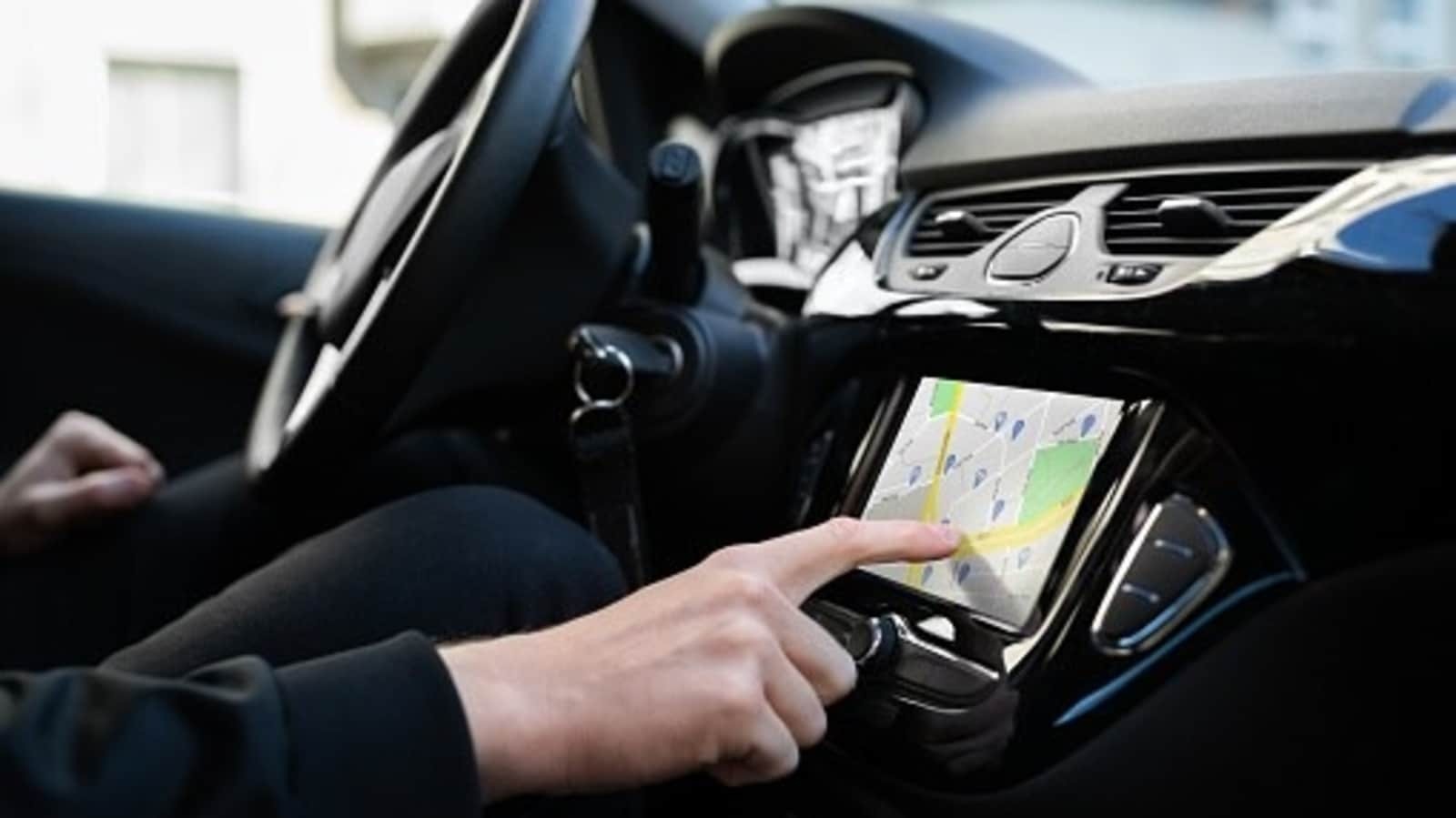 GPS là gì? Ứng dụng của định vị toàn cầu GPS trên ô tô